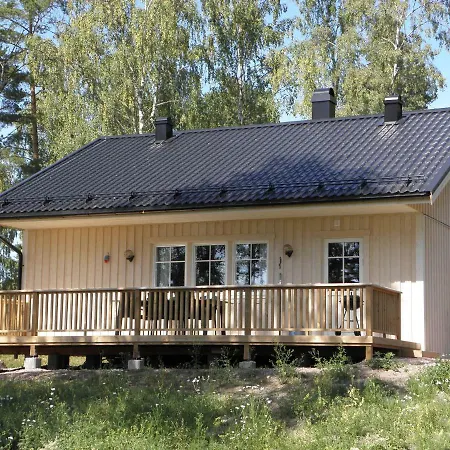 Soederoe Stugby Сasa de vacaciones *